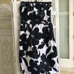 EXPRESS  Floral Pocket Dress